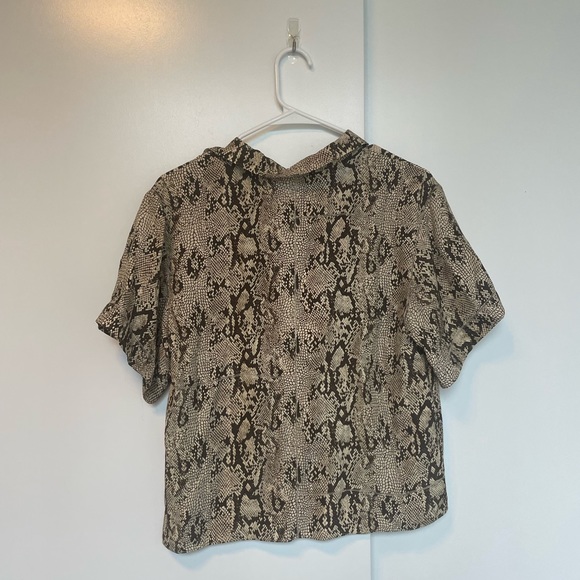 NWT Frame V-Neck Ladder Stitch Popover - Picture 5 of 6